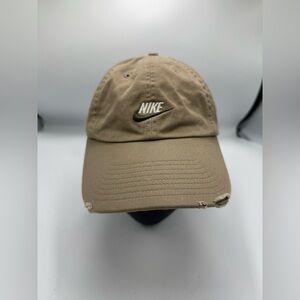 Y2k Nike Strapback Hat Beige & Camo Underbrim